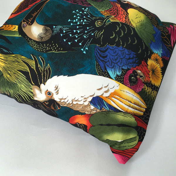 TROPICAL BIRDS CUSHION COVER