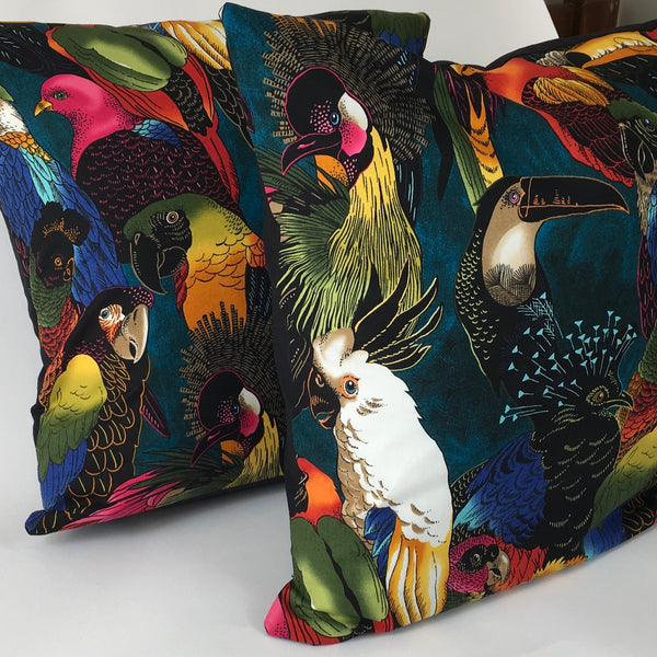 TROPICAL BIRDS CUSHION COVER
