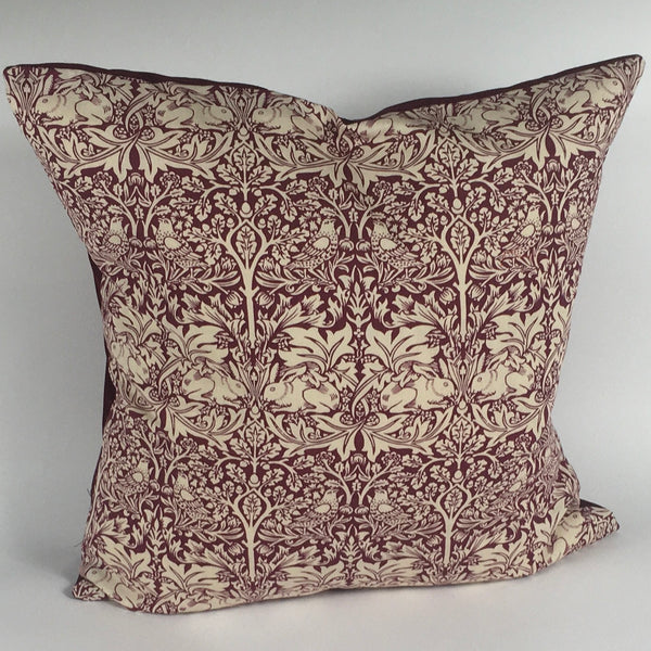 WILLIAM MORRIS RED BRER RABBIT CUSHION COVER