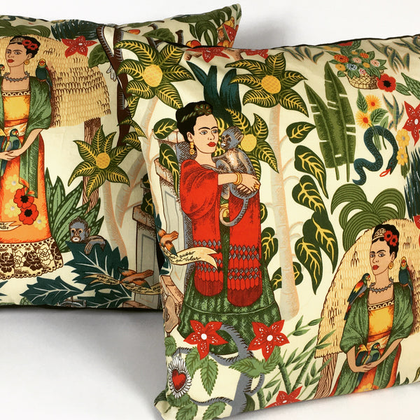 CREAM FRIDA’S GARDEN CUSHION COVER (45cm x 45cm)