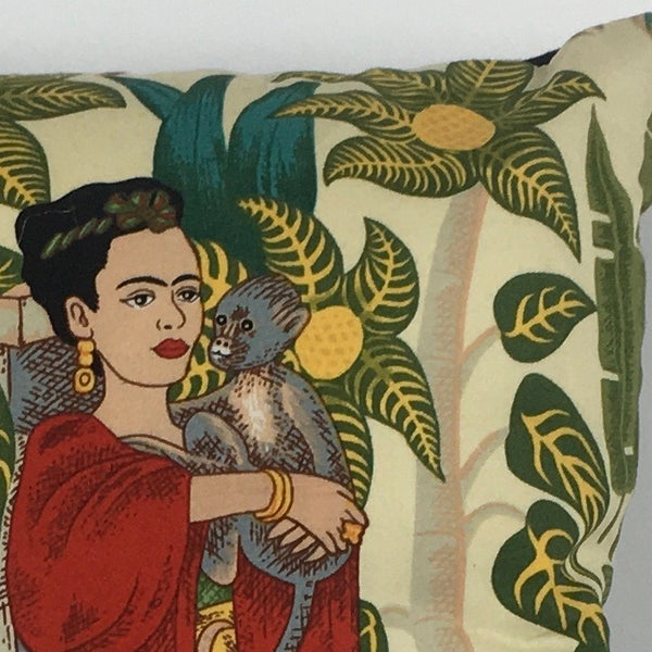 CREAM FRIDA’S GARDEN CUSHION COVER (45cm x 45cm)